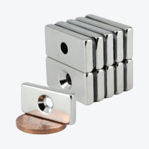 IMÁN RECTANGULAR DE NEODIMIO N52 CON AGUJERO